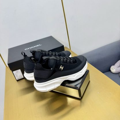 Chanel men's and women's couple's pure black classic sports all-match casual dad shoes - Image 8