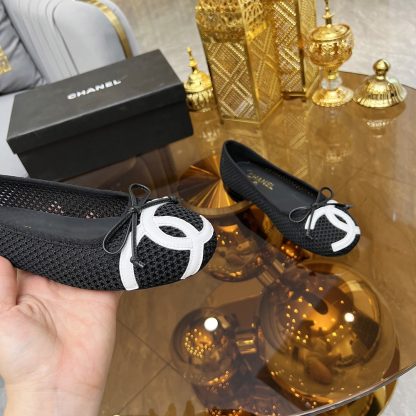 Chanel autumn and winter new black round head with bow retro loafers - Image 8