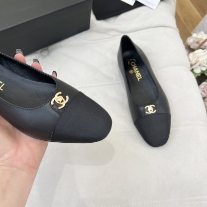Chanel autumn and winter new small round head black retro loafers - Image 8