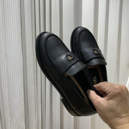 Chanel autumn and winter new black retro style small round head loafers - Image 7