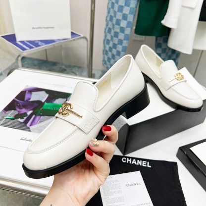 Chanel's new white loafers for early spring, good-looking and comfortable, heel height 2.5cm - Image 8