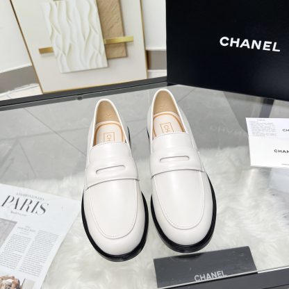 Chanel white early spring new small round head delicate loafers - Image 8