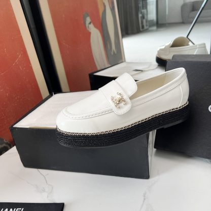 Chanel's new four seasons retro style small round toe white loafers - Image 8