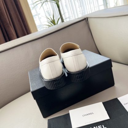 Chanel Early Spring Dance Shoes Series White Small Round Head Retro Loafers - Image 8