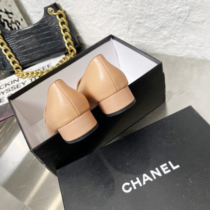 Chanel Early Spring Dance Shoes Series Small Round Head Orange Loafers Heel Height 3cm - Image 8