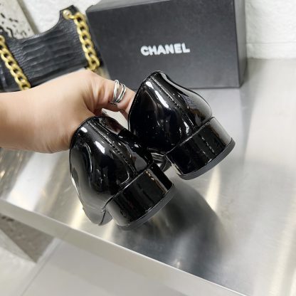 Chanel Early Spring Dance Shoes Series Small Round Toe Black Shiny Loafers Heel Height 3cm - Image 8
