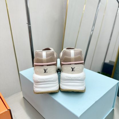 Louis Vuitton Run 55 sneakers - Image 8