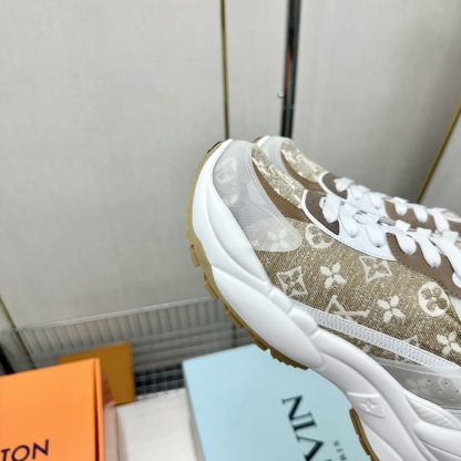 Louis Vuitton Run 55 sneakers - Image 8