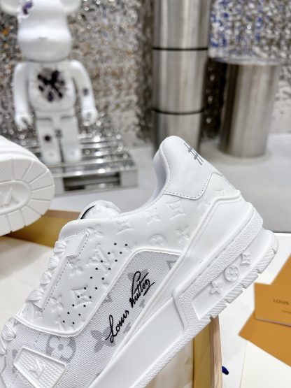 Louis Vuitton Limited Edition Retro Basketball Sneakers - Image 8