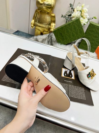 Gucci's new spring and summer rhinestone buckle round-toe thick-heeled sandals - Image 8