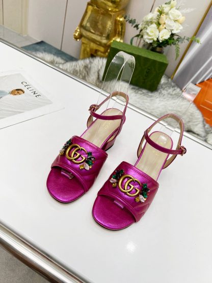 Gucci's new spring and summer rhinestone buckle round-toe thick-heeled sandals - Image 8