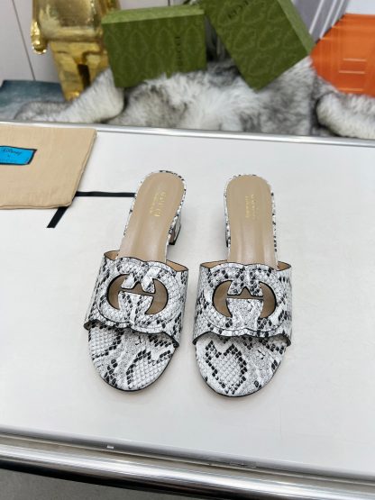 Gucci platform slippers - Image 9