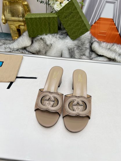 Gucci platform slippers - Image 9