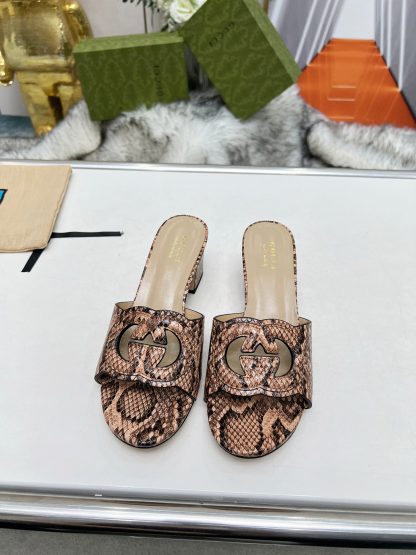 Gucci platform slippers - Image 9