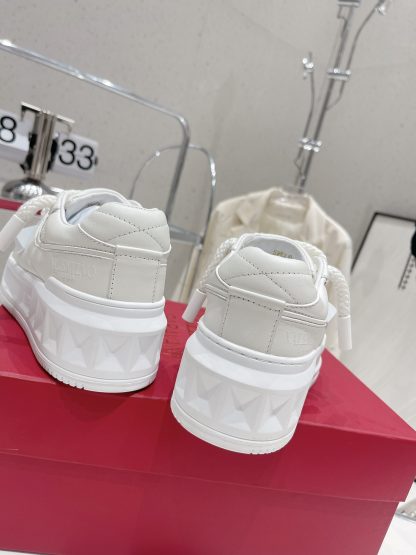 VALENTINO Thick-soled casual sneakers - Image 8