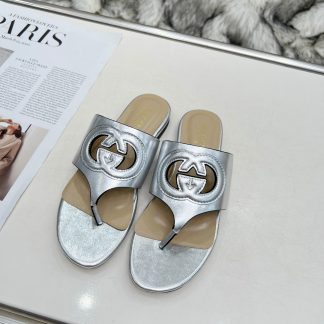 Gucci flip flops