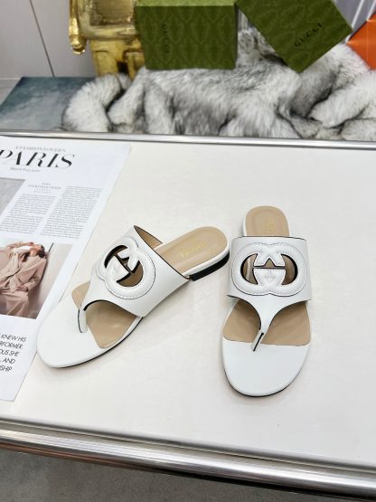 Gucci flip flops - Image 9