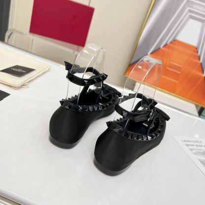 VALENTINO Elegant flat shoes with rivets and fashionable casual shoes - Image 7