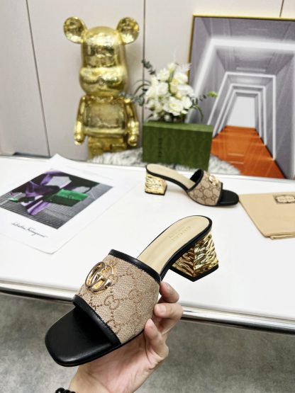 Gucci classic buckle slippers - Image 7
