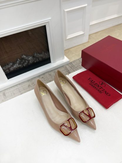VALENTINO Bronze Buckle Patent Leather Elegant High Heels - Image 8