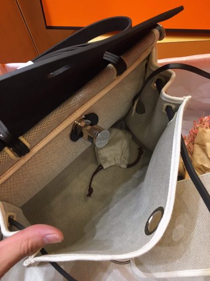 Hermès Beige Preppy Crossbody Bag Unisex Edition - Image 8