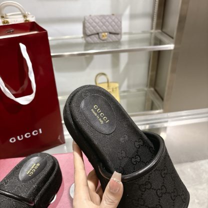 Gucci Women's New GG Platform Slide Sandals - Image 8