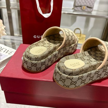 Gucci Women's New GG Platform Slide Sandals - Image 8