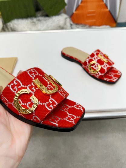 Gucci women's flat slippers - Image 8