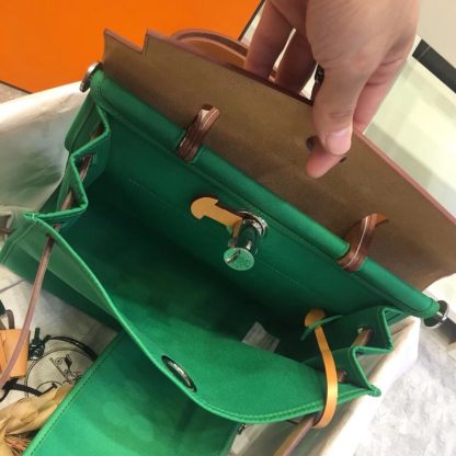 Hermes green low-key not dull lightweight waterproof messenger bag size 31cm - Image 8