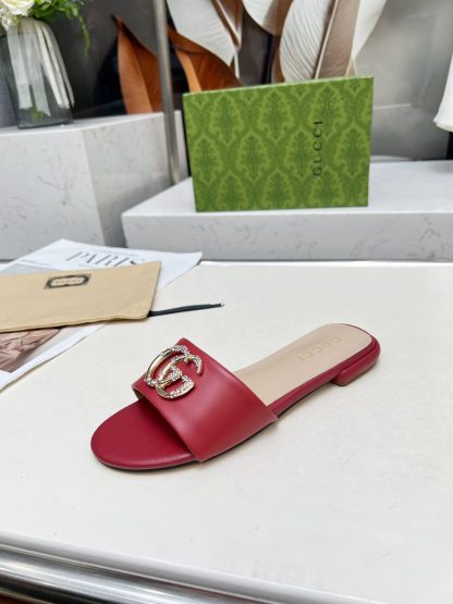Gucci women's flat slippers - Image 8