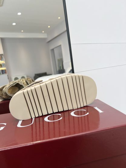 Gucci Double G women's sandals - Image 9