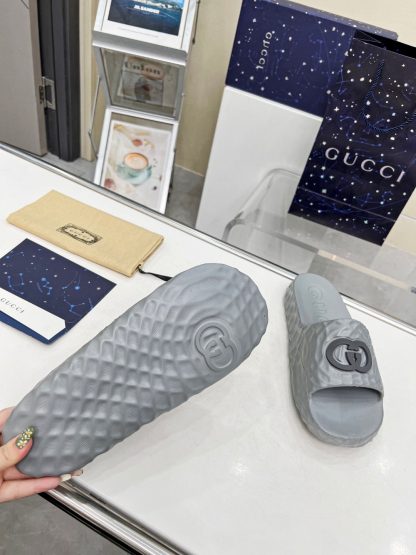 Gucci large sandals - Image 8