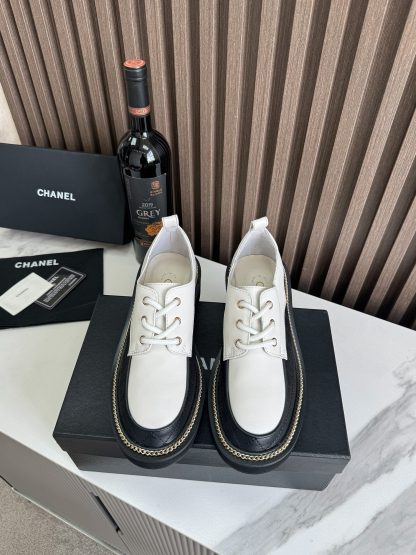 Chanel autumn and winter white and black fashionable simple leather loafers - Image 7