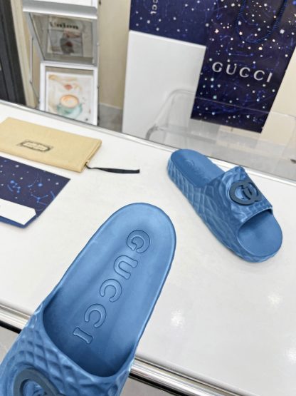 Gucci large sandals - Image 8