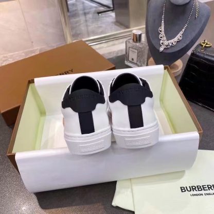 Burberry low-top sneakers - Image 8