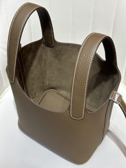 Hermès Elephant Grey Silver Buckle Basket Handbag - Image 8