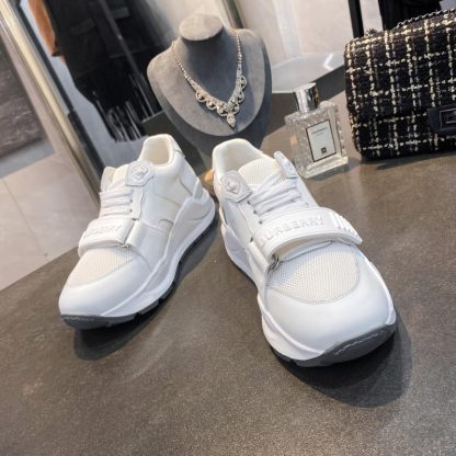 Burberry thick-soled sports shoes - Image 8