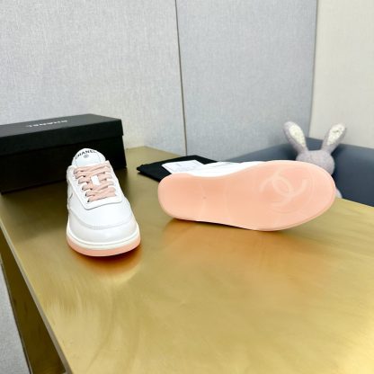 Chanel classic craft embroidery style white and pink mix and match casual sports shoes - Image 8