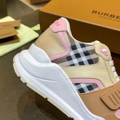 Burberry thick-soled sports shoes - Image 8