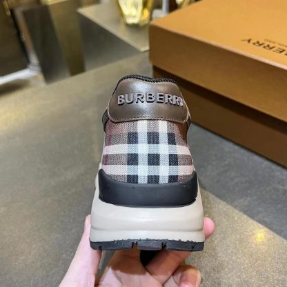 Burberry thick-soled sports shoes - Image 8