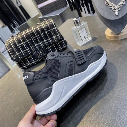 Burberry thick-soled sports shoes - Image 7