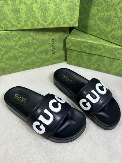 Gucci classic slippers