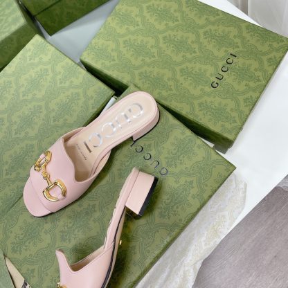 Gucci horsebit shallow design with square toe and three-dimensional square heel slippers - Image 9