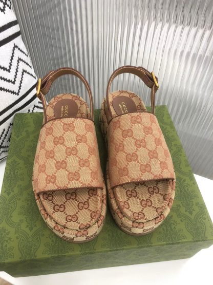 Gucci women's platform sandals - Image 7