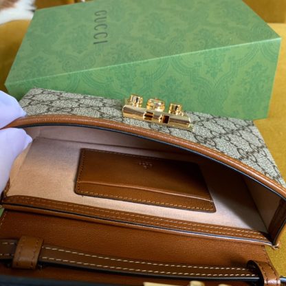 Gucci Double G Interlocking Pattern Crossbody Bag - Image 8