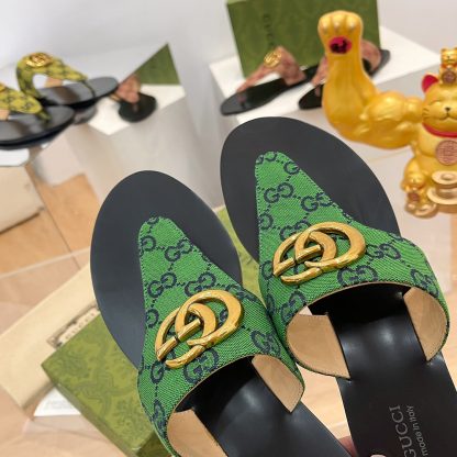 Gucci women's flat slippers - Image 9