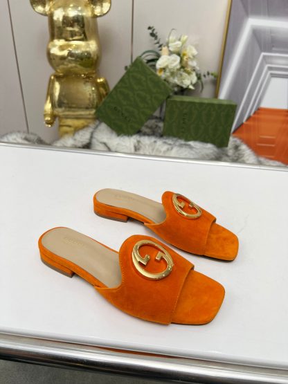 Gucci flat slippers