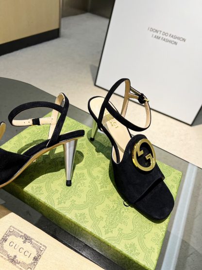Gucci's classic high-heeled slippers are a must-have for summer - Image 9