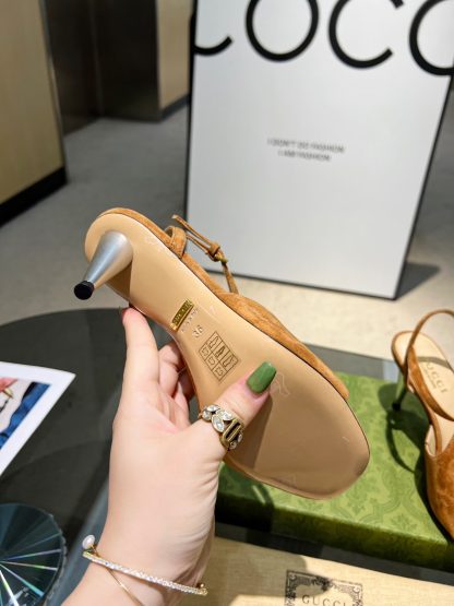 Gucci's classic high-heeled slippers are a must-have for summer - Image 9