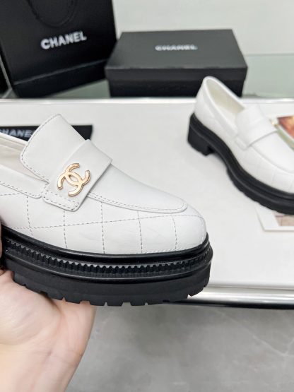 Chanel autumn and winter new white matte versatile leather loafers - Image 8